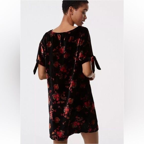 Ann Taylor LOFT Velvet floral print split sleeve shift mini dress size S. - Picture 3 of 10